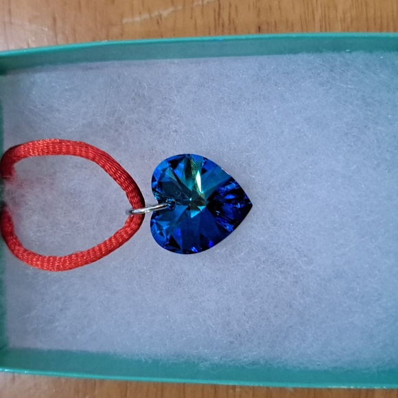 Summer Seashell Crystal Heart Necklace - Picture 2 of 6